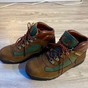 Timberland 6″ Field Boots “Beef and Broccoli” Brown/Green Boys Size 5